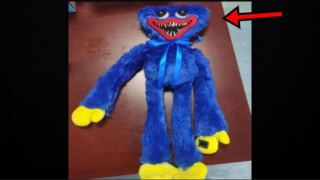 Cómo se llama el muñeco azul con dientes